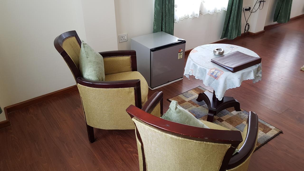 Woodland Hill Stay Shillong Ngoại thất bức ảnh