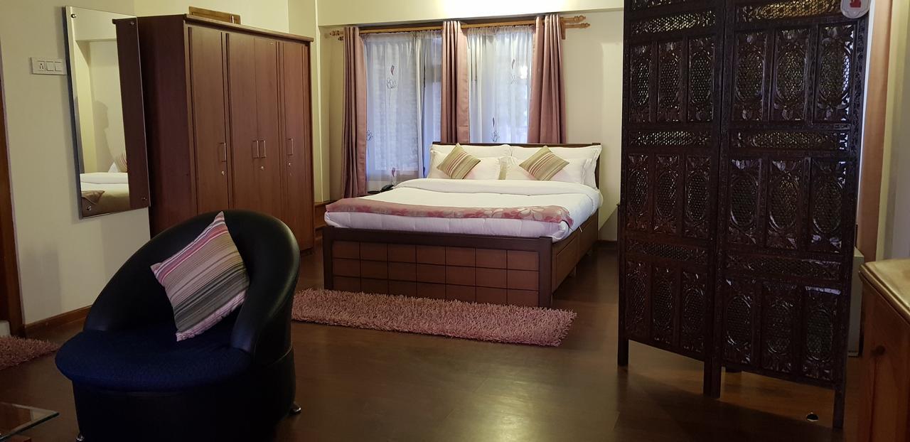 Woodland Hill Stay Shillong Ngoại thất bức ảnh