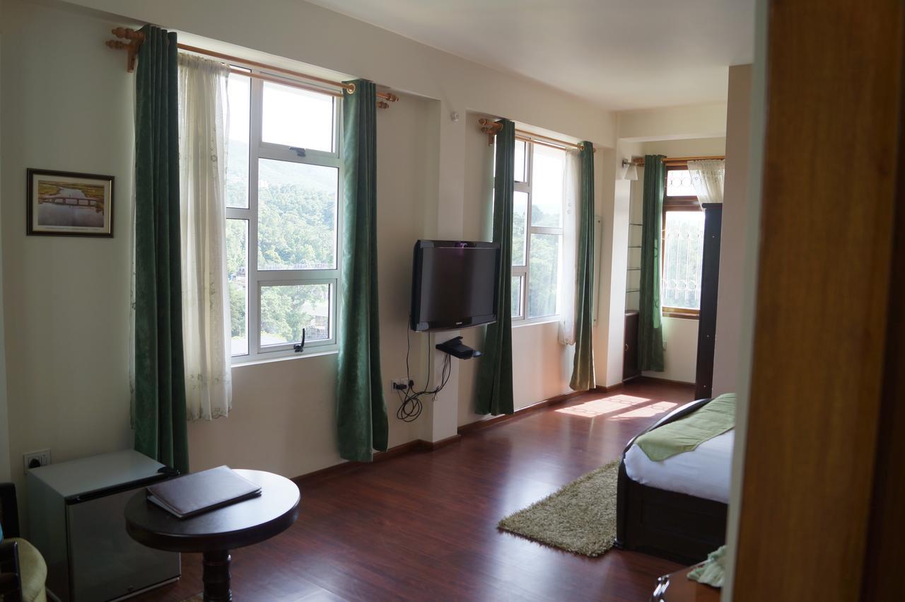 Woodland Hill Stay Shillong Ngoại thất bức ảnh