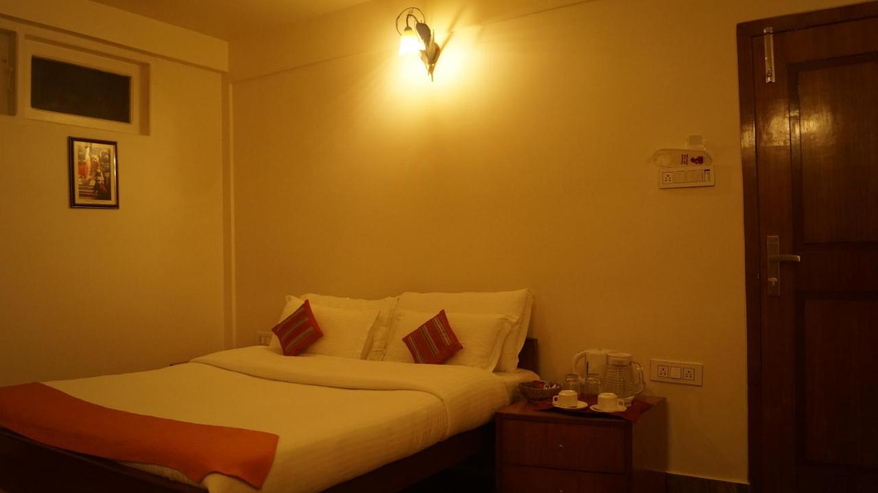 Woodland Hill Stay Shillong Ngoại thất bức ảnh